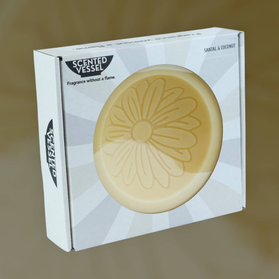 Cape Candle - Santal & Coconut Scented Vessel (Flower)