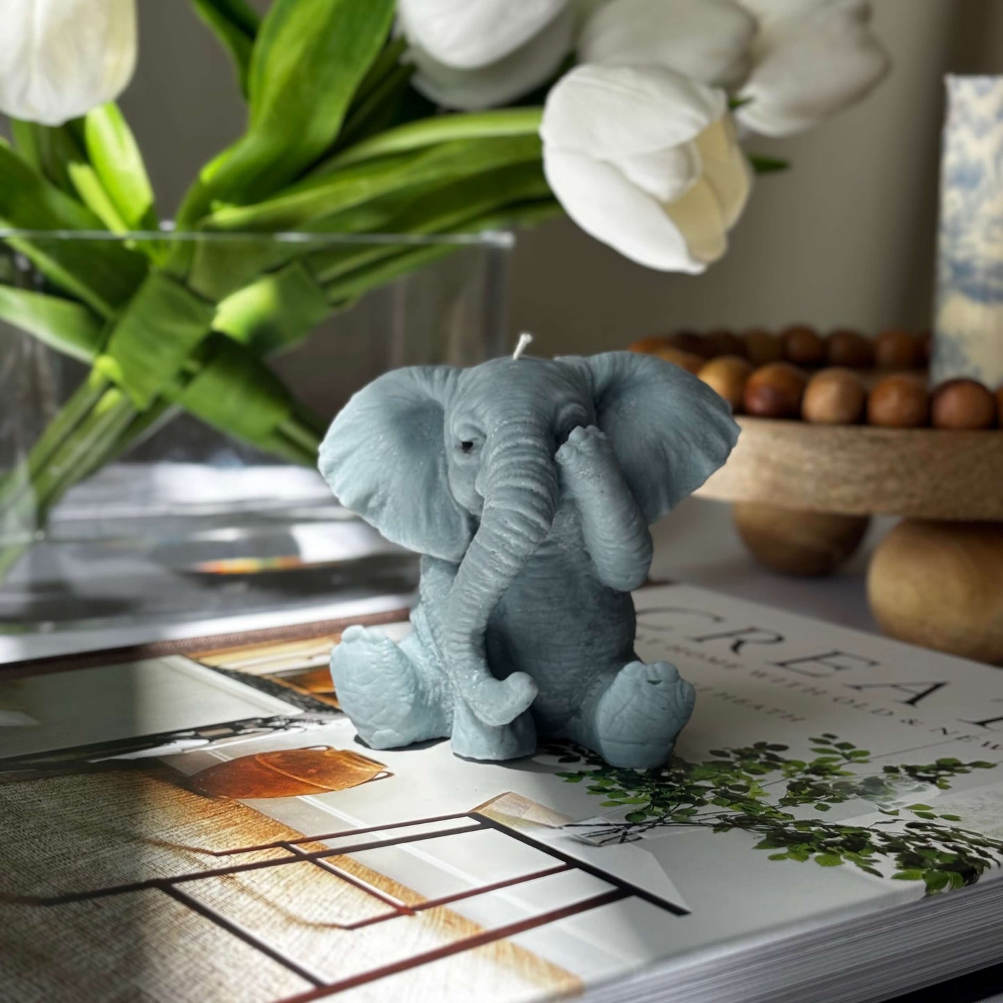 Cute Elephant Candle : Gray / I hear nothing – covering ears