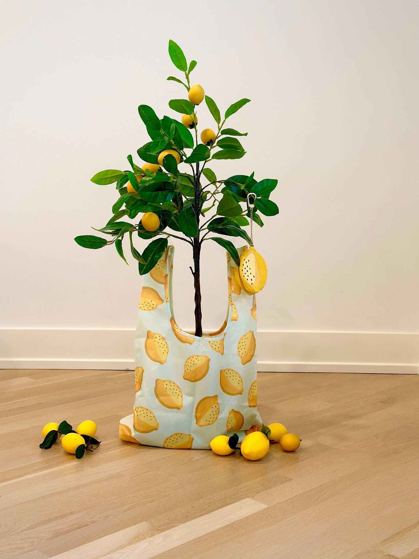 Living Royal - 2-in-1 Bag Charm & Reusable Shopper Bag - Fresh Lemon