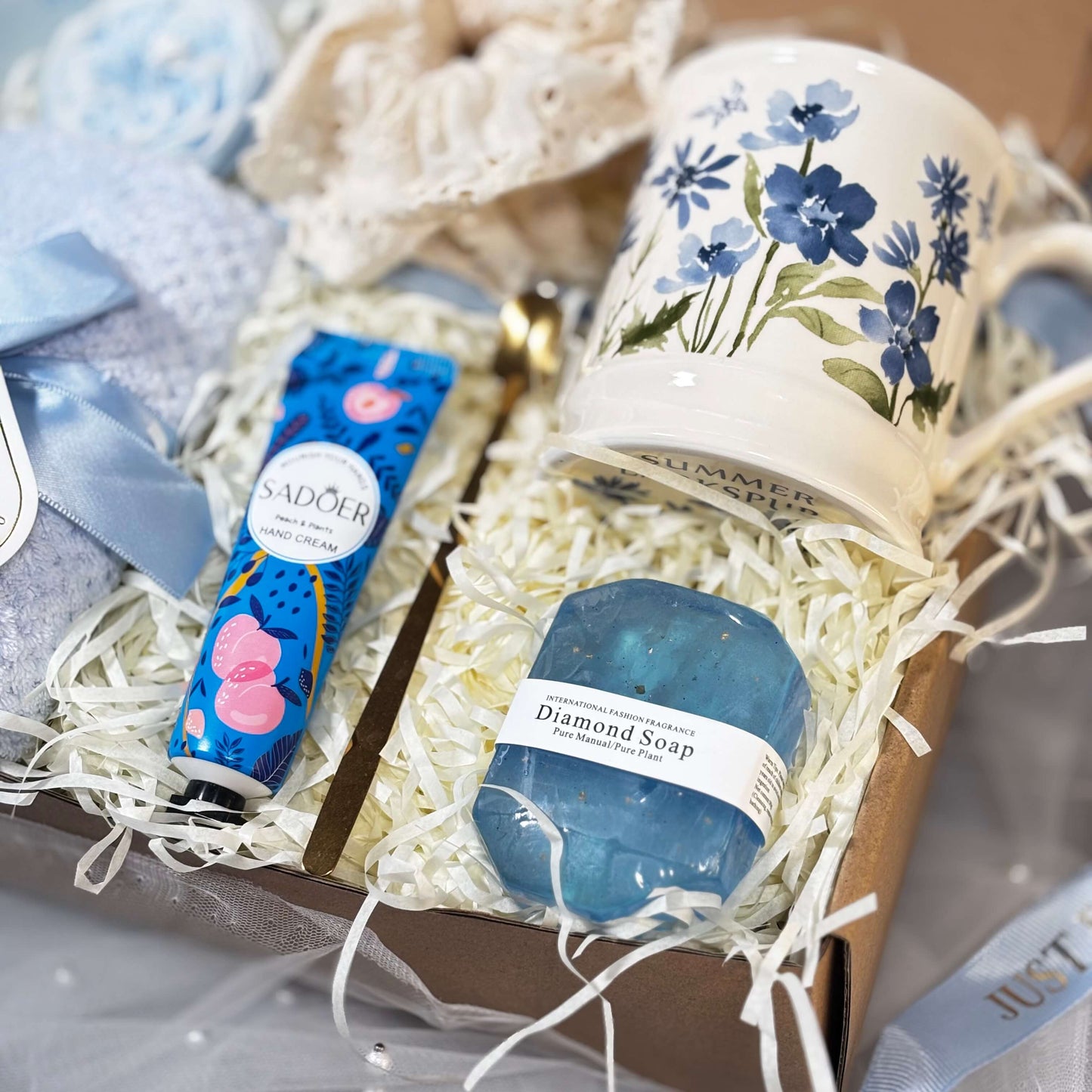 OH MY BOX - Blue Relaxation Gift Box | 8 Pcs Self Care Set for Women