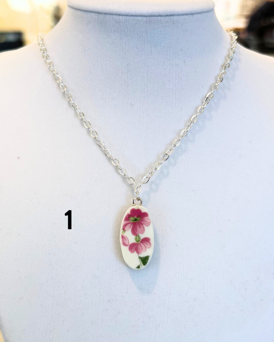 Broken Plate Mini Oval Necklace