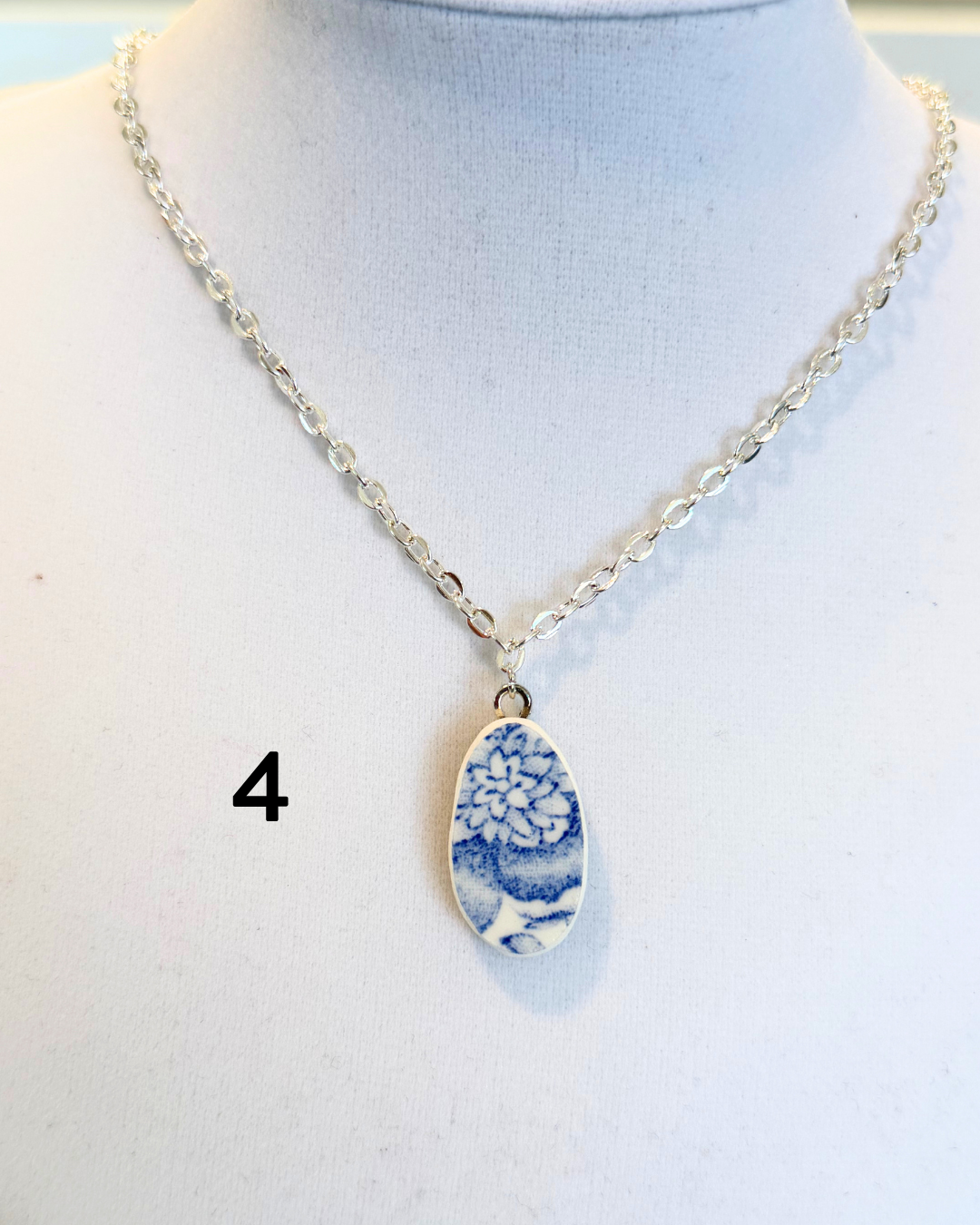 Broken Plate Mini Oval Necklace