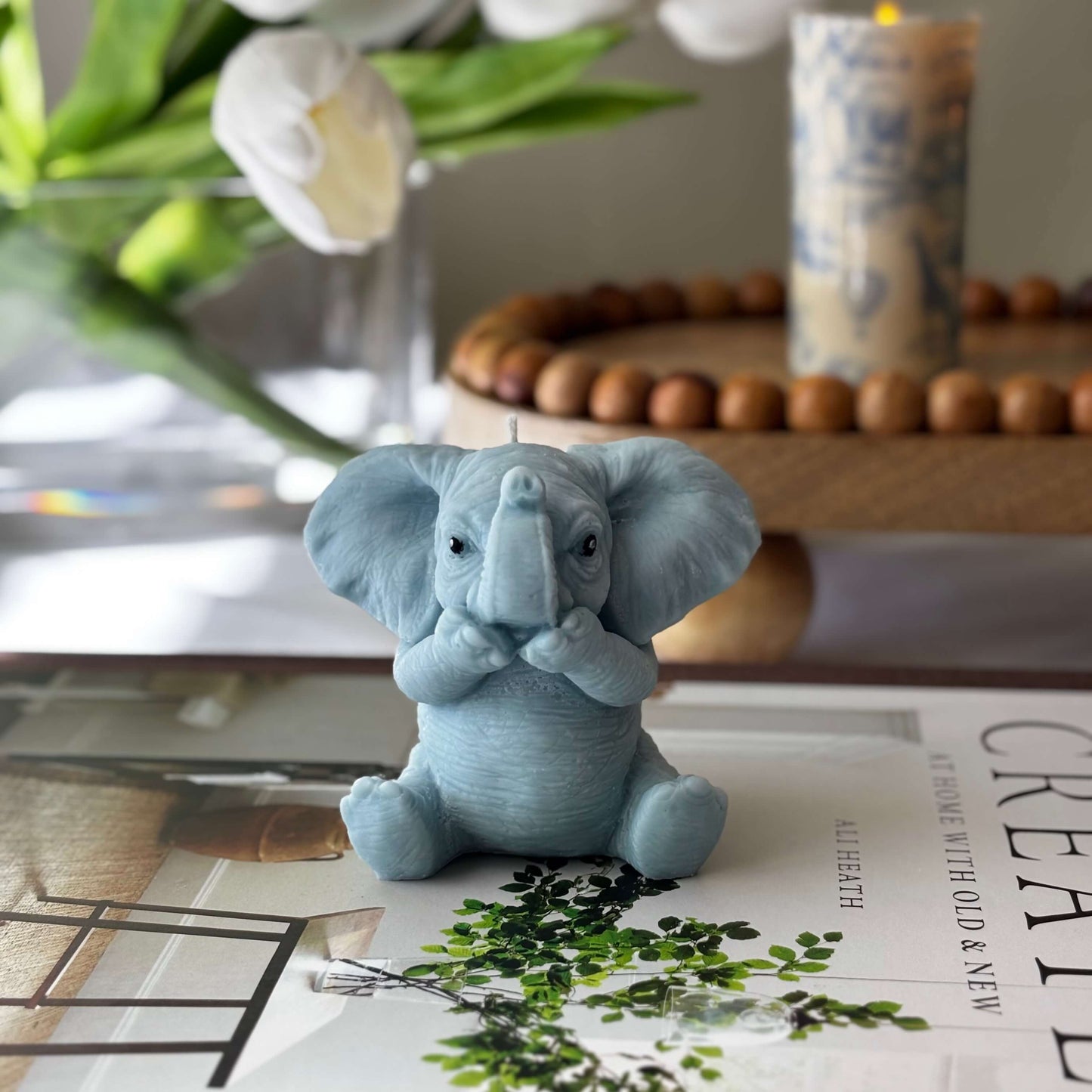 Cute Elephant Candle: Gray / I say nothing – paws to mouth