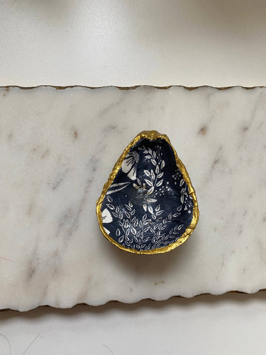 Del Mar Designs DC - Navy Floral Oyster Shell Jewelry Dish: Medium